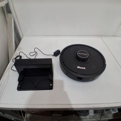 SHARK MATRIX ROBOT VACUUM - ROBO-VAC FOR CARPET & HARD FLOOR - WIFI/MOBILE APP COMPATIBLE - BLACK (MODEL: RV2310DDCA) image 4
