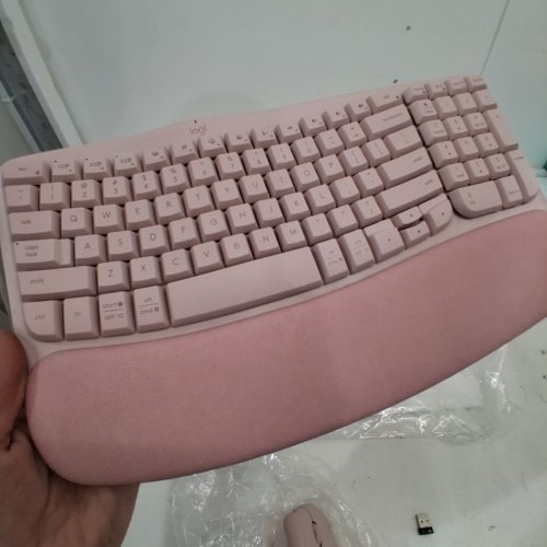 2PC LOGITECH WAVE KEYS KEYBOARD AND LIFT COMBO MOUSE - PINK (MODEL: 920-013612) image 3