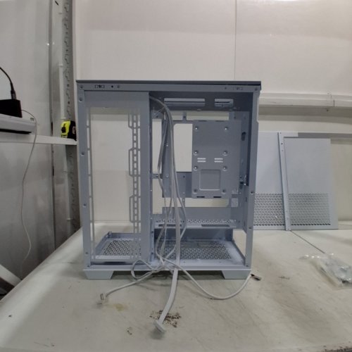 CORSAIR 6500X ATX MID TOWER CASE WITHOUT FANS - 19" X 13" X 19" - WHITE image 2