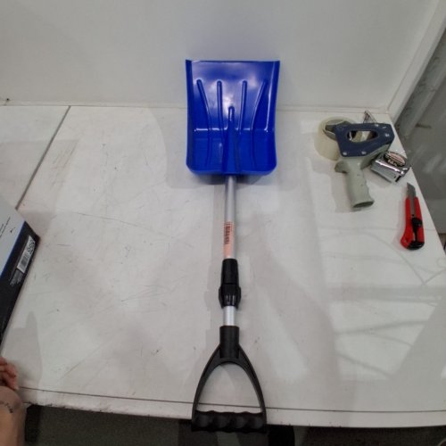 KIDS TELESCOPIC PLASTIC SHOVEL WITH GRIP HANDLE - 31"-41" - BLUE image 3