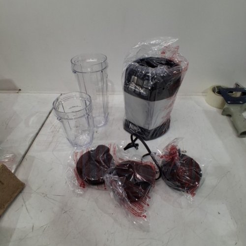 NINJA NUTRI-NINJA AUTO-IQ SINGLE SERVE BLENDER - 32OZ CUP/ 24OZ CUP - 1000W - STAINLESS STEEL/BLACK (MODEL: BL481C) image 2