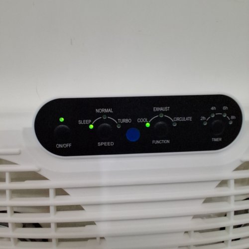 BEYOND BREEZE TWIN WINDOW FAN WITH REVERSIBLE AIRFLOW AND INTRUDER ALARM - 9" FANS - FITS WINDOWS 23.5" TO 37" - 3 SPEEDS - WHITE (MODEL: WF330R-EC) image 2
