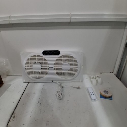 BEYOND BREEZE TWIN WINDOW FAN WITH REVERSIBLE AIRFLOW AND INTRUDER ALARM - 9" FANS - FITS WINDOWS 23.5" TO 37" - 3 SPEEDS - WHITE (MODEL: WF330R-EC) image 3
