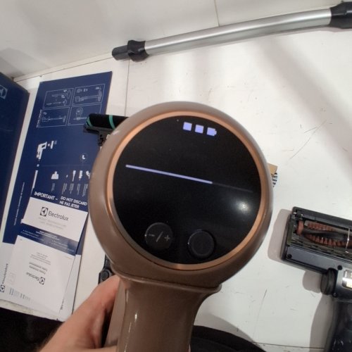 ELECTROLUX ULTIMATE700 COMPLETE HOME VACUUM - BLACK image 2