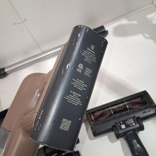 ELECTROLUX ULTIMATE700 COMPLETE HOME VACUUM - BLACK image 6