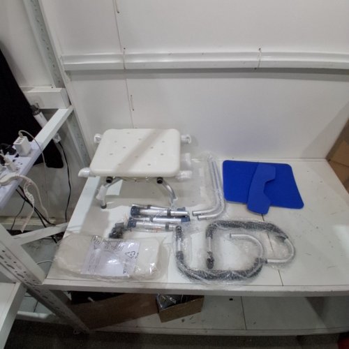 VEVOR SHOWER CHAIR 360° SWIVEL BATHTUB SHOWER SEAT WITH PIVOTING ARMS - TUB TRANSFER BENCH - WHITE/BLUE (MODEL: FBL650326) image 2
