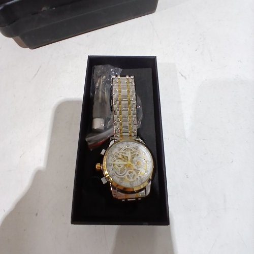 NEKTOM CHRONOGRAPH WRISTWATCH - GOLD/SILVER image 2