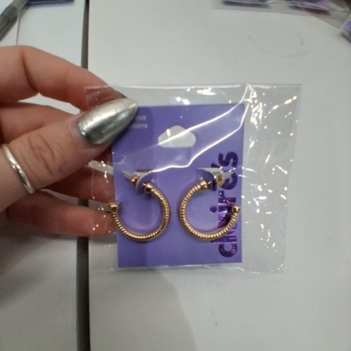 GIRLS CLAIRE'S TWIST HOOP EARRINGS -25 MM- GOLD-TONE (ITEM: 92413-4) image 3