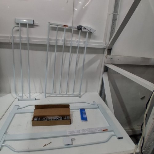 REGALO EASY-STEP METAL WALK-THROUGH SAFETY GATE - 30" X 29'' - 38.5'' - WHITE (MODEL: 1160DS) image 2