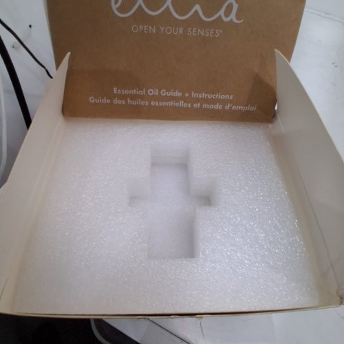 ELLIA ESSENTIAL OIL PORCELAIN AROMA LOTUS LEAF DIFFUSER - WHITE (MODEL: ARM-P105-MBLE014) image 5