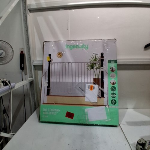 SUMMER BY INGENUITY THE STAIRWAY+ 46W SERIES PET AND BABY GATE - 31"- 46" X 32.5" - WHITE image 3