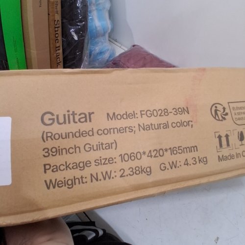 DREADNOUGHT ACOUSTIC GUITAR WITH CASE AND ACESSORIES - 39" - NATURAL (MODEL: FG028-39N) image 2