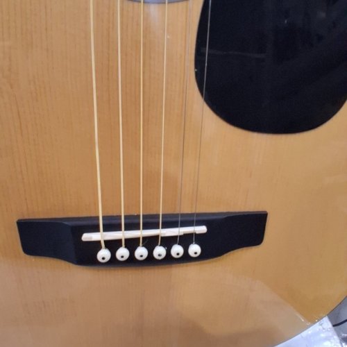 DREADNOUGHT ACOUSTIC GUITAR WITH CASE AND ACESSORIES - 39" - NATURAL (MODEL: FG028-39N) image 5
