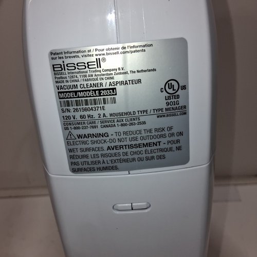 BISSELL FEATHERWEIGHT 3-IN-1 STICK/HAND VACUUM CLEANER - WHITE - (MODEL: 2033J) image 4