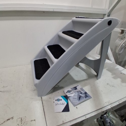 PETSAFE COZYUP 4-STEP FOLDING PET STAIRS, SUPPORTS UP TO 200LBS - 18" X 28" X 25" - GREY (MODEL: ZTV00-17047) image 2