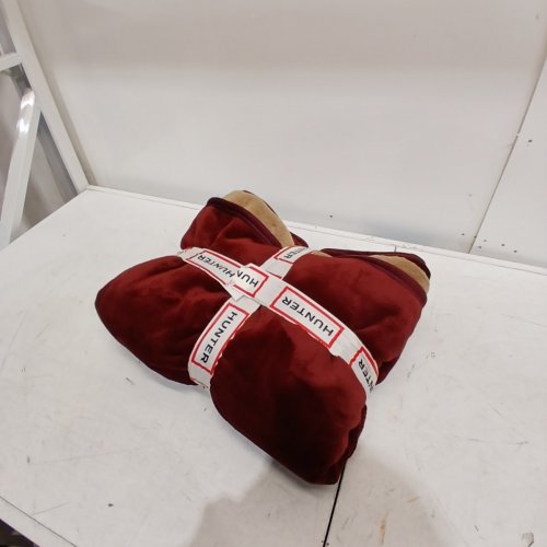 HUNTER REVERSIBLE THROW BLANKET - 60" X 70" - RED/BROWN (STYLE : 1241344) image 2