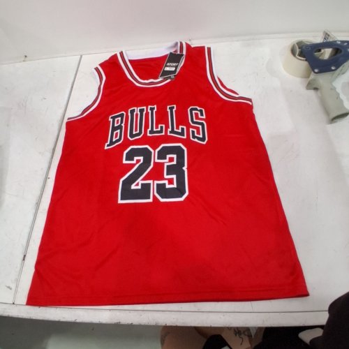 UNISEX SPORT CLASSIC FASHION BULLS JERSEY - LARGE - RED image 2