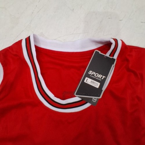 UNISEX SPORT CLASSIC FASHION BULLS JERSEY - LARGE - RED image 3