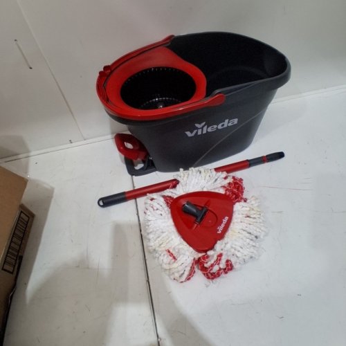 VILEDA EASYWRING FLOOR CLEANING SYSTEM image 2