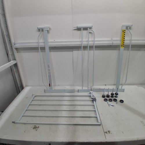 REGALO EASY STEP SAFETY GATE - 29"- 38.5" - WHITE (MODEL: 1160-DS) image 2