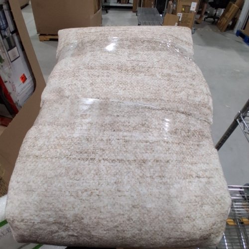 SCALLOPED NON-SLIP WASHABLE AREA RUG -~6FT X ~9FT - IVORY AND BEIGE image 3