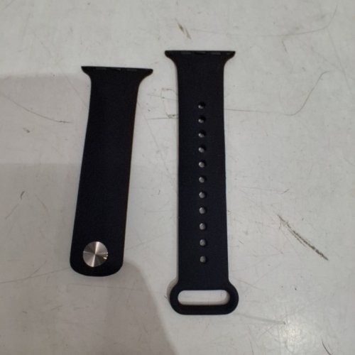 ONN. PREMIUM SILICONE BAND FOR APPLE WATCH - 42-49MM - BLACK image 2