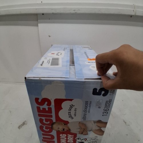 136PK HUGGIES DISNEY BABY SNUG AND DRY ULTRA SOFT ULTRA DRY DISPOSABLE DIAPERS - SIZE 5 (27 LBS+) image 3