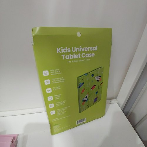 KIDS UNIVERSAL MAGNETIC CLOSE TABLET CASE - FITS TABLETS 7-11" - GREEN/SPACE image 3