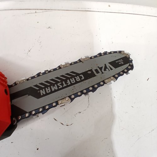 CRAFTSMAN 20V CORDLESS POLE SAW WITH 8" BLADE - 14FT (MODEL: CMCCSP20) image 2