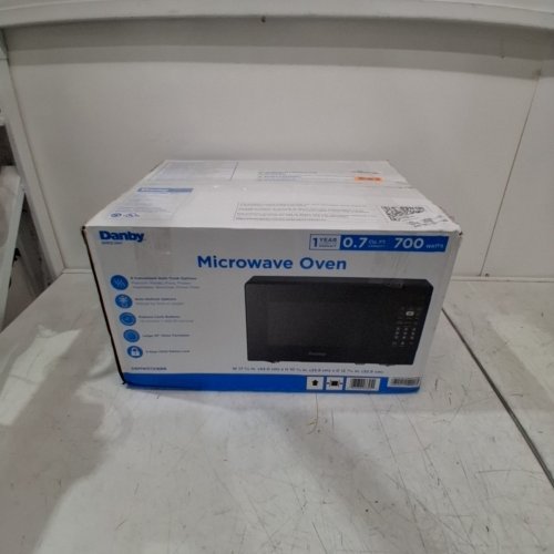 DANBY COUNTERTOP MICROWAVE - 700W - 0.7CU.FT - BLACK (MODEL: DBMW0721BBB) image 12