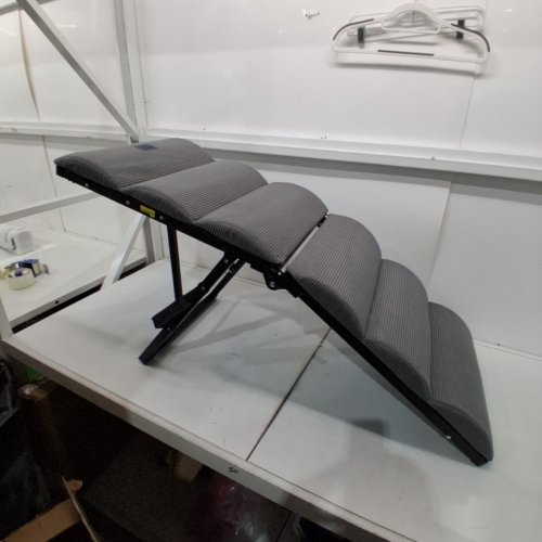 VEEHOO FOLDABLE DOG RAMP WITH NON SLIP PAD AND METAL FRAME - 20"/130LBS MAX - GREY (MODEL: CWPT2525CP) image 2