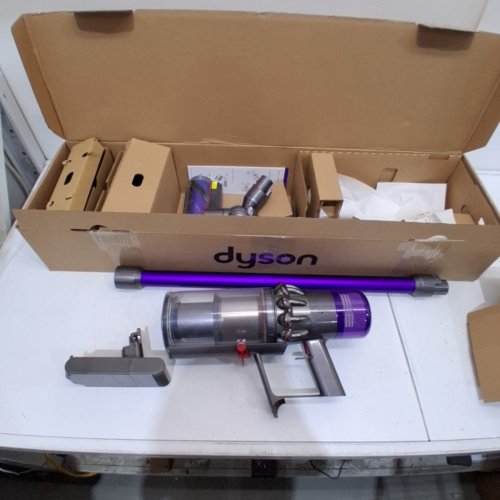DYSON V11 CORDLESS 2-IN-1 STICK/HAND VACUUM CLEANER (MODEL: V11 SV28) image 3