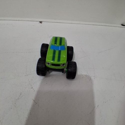 BCNBIW MONSTER TRUCK TOY - GREEN image 3