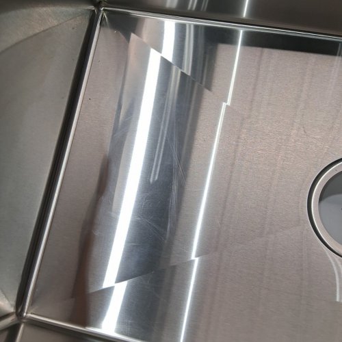MAYESAR UNDERMOUNT KITCHEN SINK STAINLESS STEEL KITCHEN SINK - 28" - SILVER - (MODEL: 7145) image 3