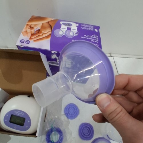 LANSINOH SIGNATURE PRO PORTABLE DOUBLE ELECTRIC BREAST PUMP WITH LCD SCREEN | 3 POWER MODES, FLANGES, 2 BOTTLES - PURPLE/WHITE (MODEL: 44677-0530-90) image 4