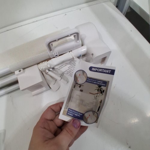 RETRACTABLE MESH PET SAFETY GATE - 33" X 120" - WHITE - (MODEL: SH20.006C) image 3