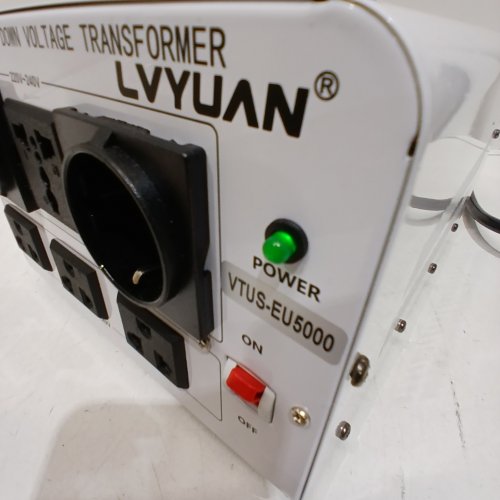 LVYUAN VOLTAGE TRANSFORMER POWER CONVERTER - 5000W - STEP UP 110V TO 220V, STEP DOWN 220V TO 110V - WHITE (MODEL:VTUS-EU5000) image 2