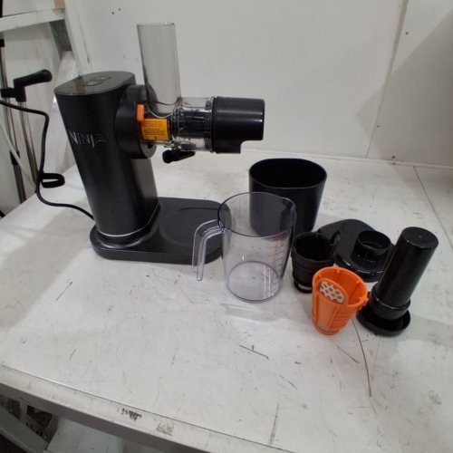 NINJA NEVER CLOG COLD PRESS JUICER - 150W - BLACK (MODEL: 2555552/JC155CCO) image 2
