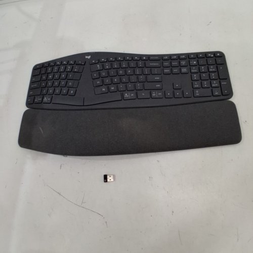 LOGITECH ERGO K860 WIRELESS BLUETOOTH ERGONOMIC KEYBOARD - SPLIT KEYBOARD, WRIST REST, BLUETOOTH AND USB (MODEL:‎ YR0072) image 3