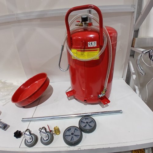 PORTABLE ADJUSTABLE FUNNEL HEIGHT OIL DRAIN CONTAINER EXTRACTOR WITH PRESSURE REGULATING VALVE - 20GAL CAP - RED (MODEL: 917-02) image 2