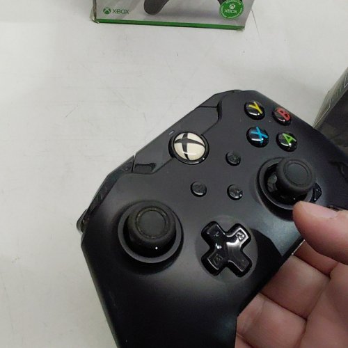 PDP GAMING WIRED CONTROLLER FOR XBOX/PC - RAVEN BLACK image 4