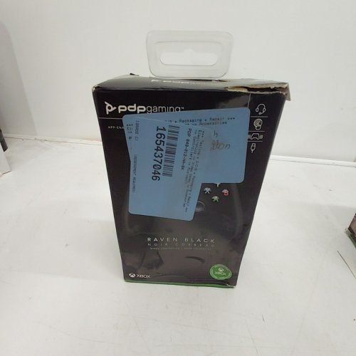PDP GAMING WIRED CONTROLLER FOR XBOX/PC - RAVEN BLACK image 5