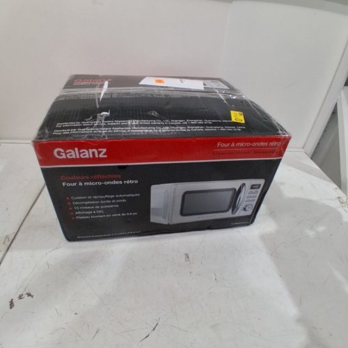 GALANZ RETRO STYLE COUNTERTOP MICROWAVE OVEN - 0.7CU.FT. - WHITE (MODEL: GLCMKZ07WER07) image 8