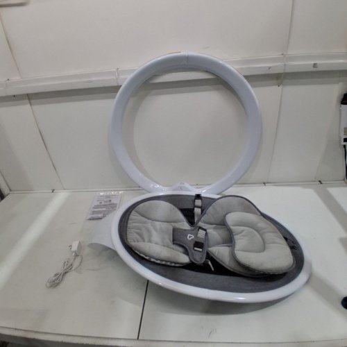 INFANT MUNCHKIN SMART SWING WITH BLUETOOTH - WHITE/GREY - (MODEL: MKCA0788 REV 1 ) image 3