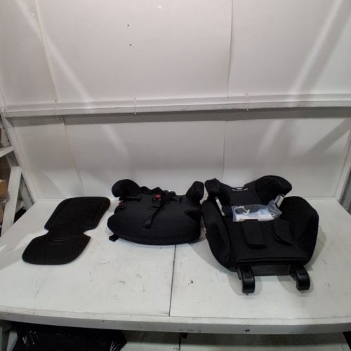 GRACO TRANZITIONS 3-IN-1 HARNESS/HIGHBACK/BACKLESS BOOSTER CAR SEAT - 100LBS MAX/CAP - PROOF/BLACK (MODEL: 2035724) image 4