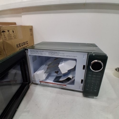 DANBY RETRO COUNTERTOP MICROWAVE - 700W - 0.7CU.FT - GREEN (MODEL: DMW07E1GDB) image 6