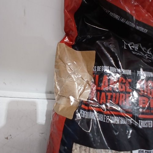 TRAEGER PELLET GRILLS SIGNATURE BLEND PELLETS FOR BARBEQUE AND SMOKERS - 20LBS image 3