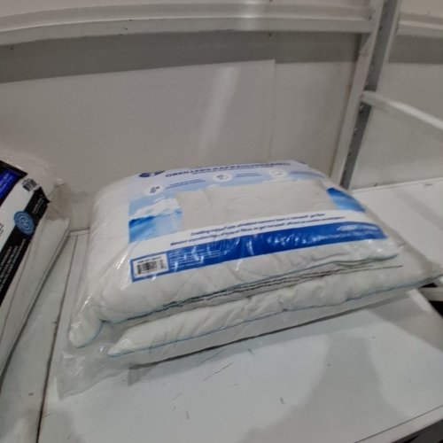 2PK BELOW ZERO SHREDDED MEMORY FOAM AND FIBRE COOLING PILLOW - WHITE - (MODEL: 2893207) image 3