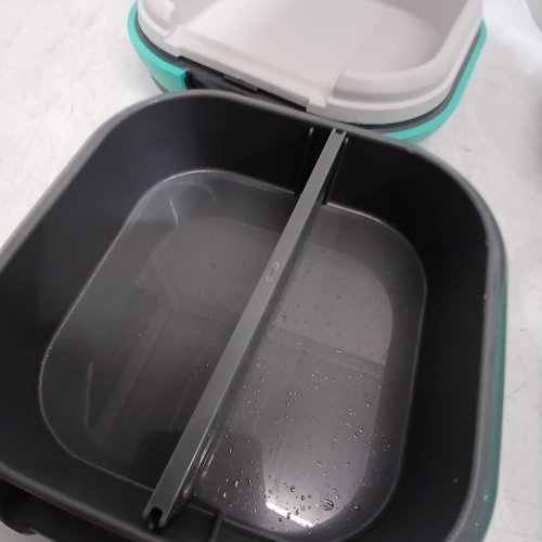 2PC BENTGO CHILL LUNCH BOX AND MINI BOX CONTAINERS WITH ICE PACKS - GREEN/GREY (MODEL: 1997883) image 4