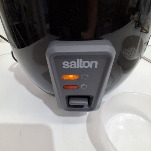 SALTON AUTOMATIC RICE COOKER AND STEAMER - 10 CUPS - BLACK - (MODEL: RC2088) image 2
